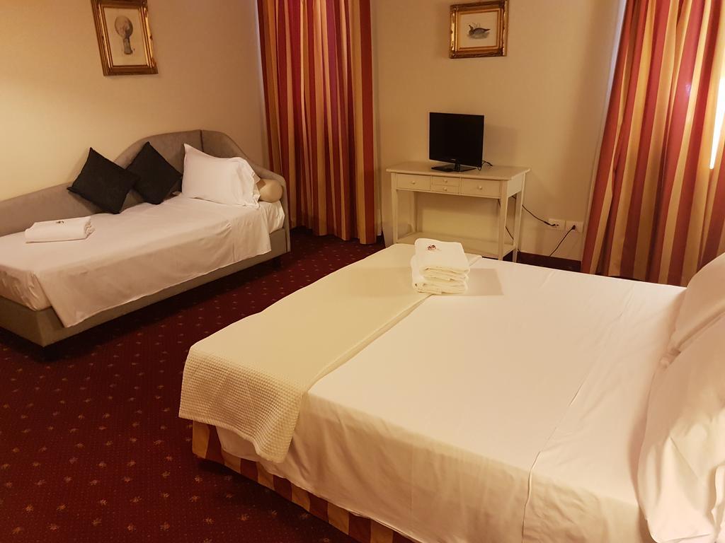 Mi Casa Es Tambien Tu Casa Vips Hotel Verona Kültér fotó
