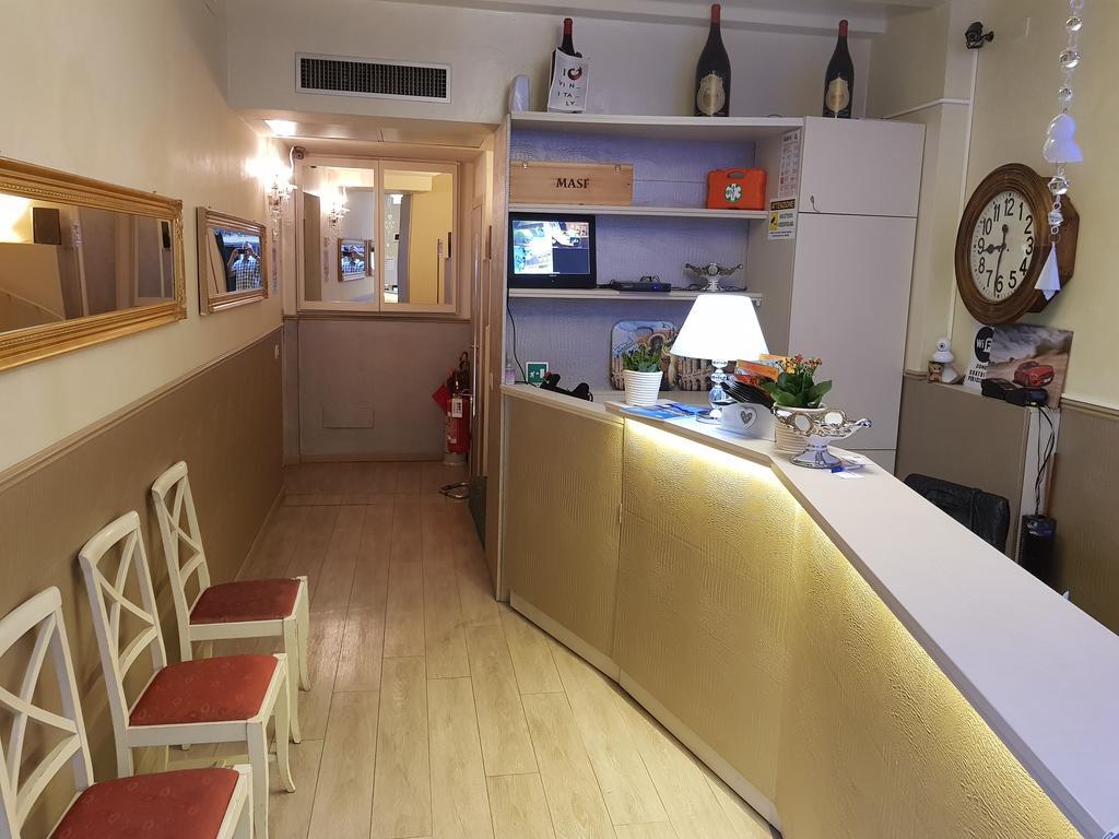 Mi Casa Es Tambien Tu Casa Vips Hotel Verona Kültér fotó