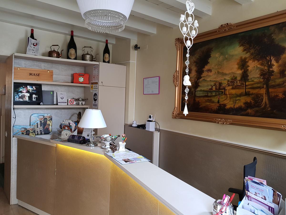 Mi Casa Es Tambien Tu Casa Vips Hotel Verona Kültér fotó