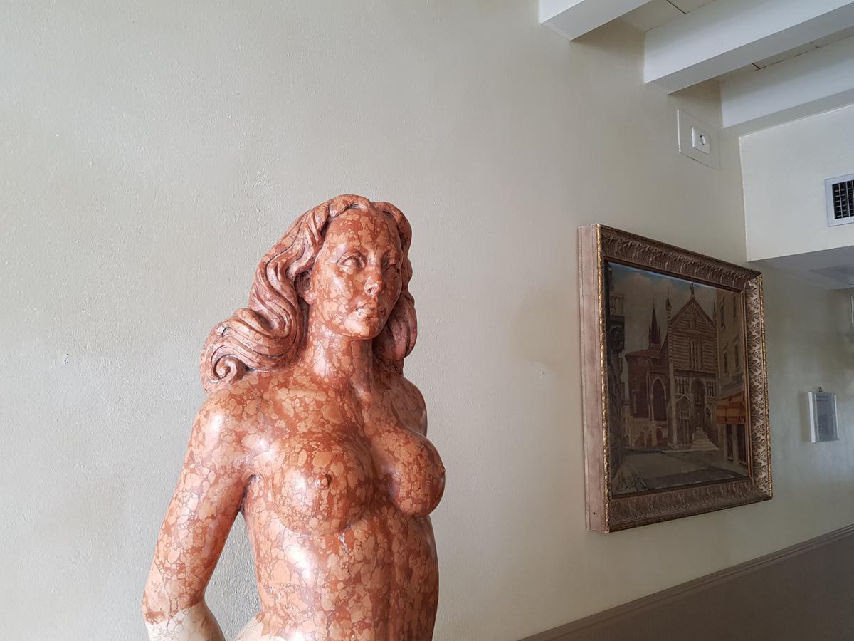 Mi Casa Es Tambien Tu Casa Vips Hotel Verona Kültér fotó