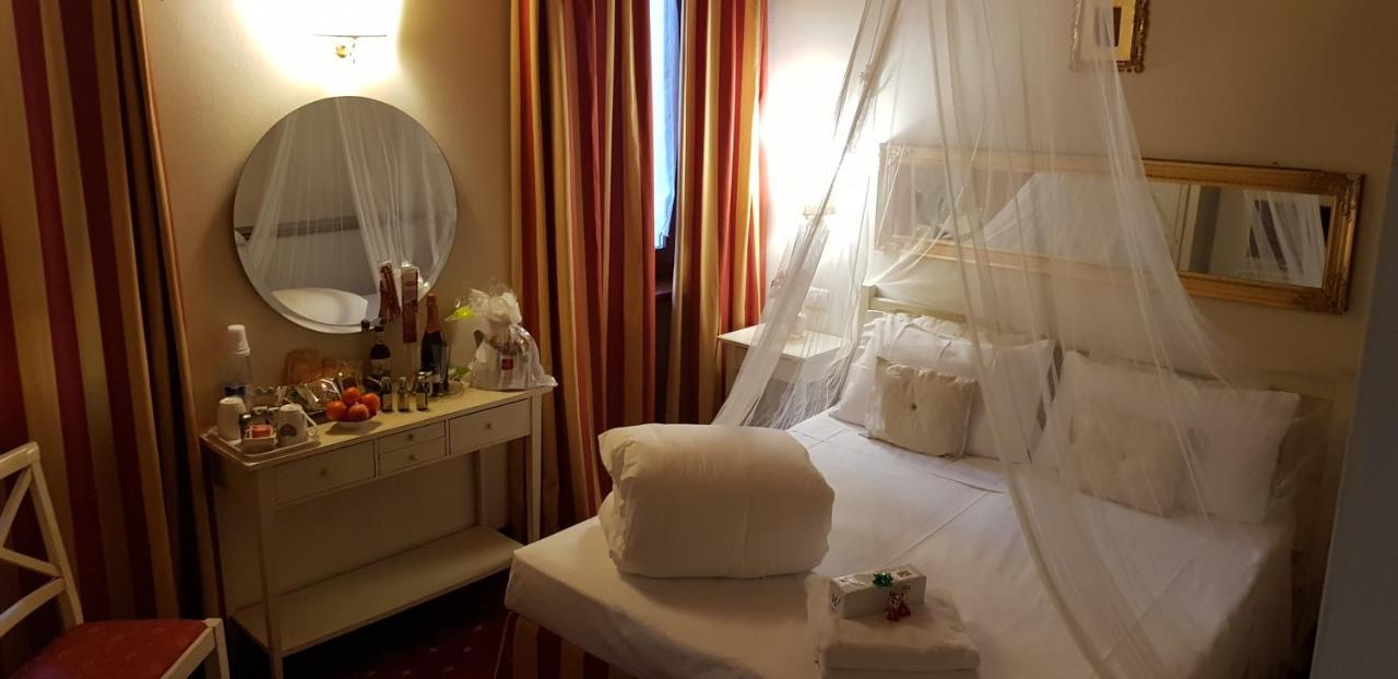 Mi Casa Es Tambien Tu Casa Vips Hotel Verona Kültér fotó